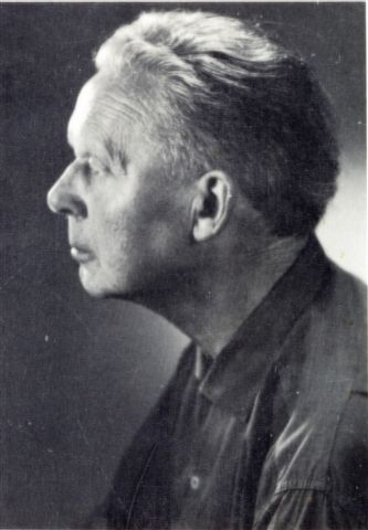 Alfred
                      Daniel